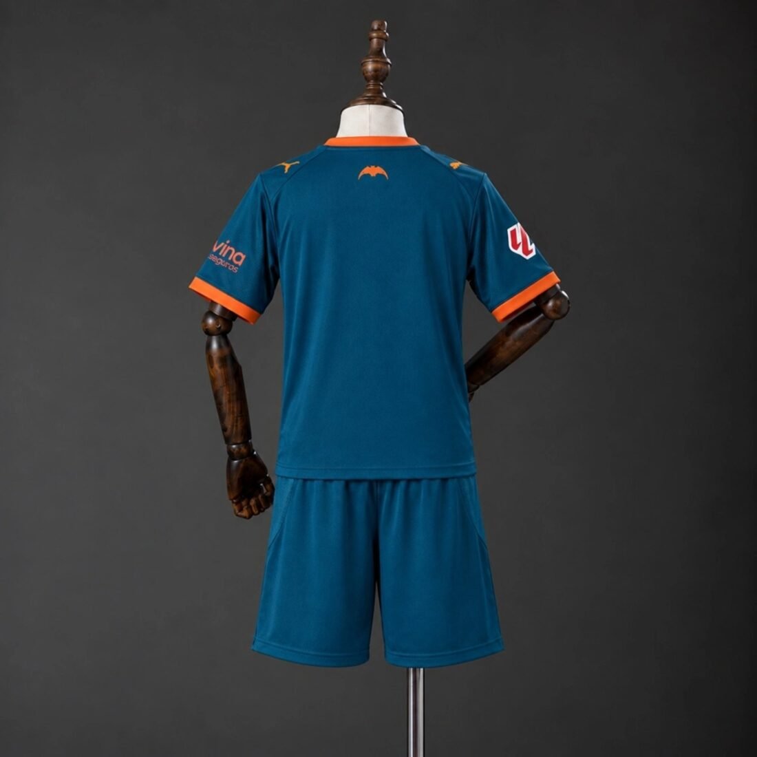 26/27 Valencia Away Kit Kids 16-28 3