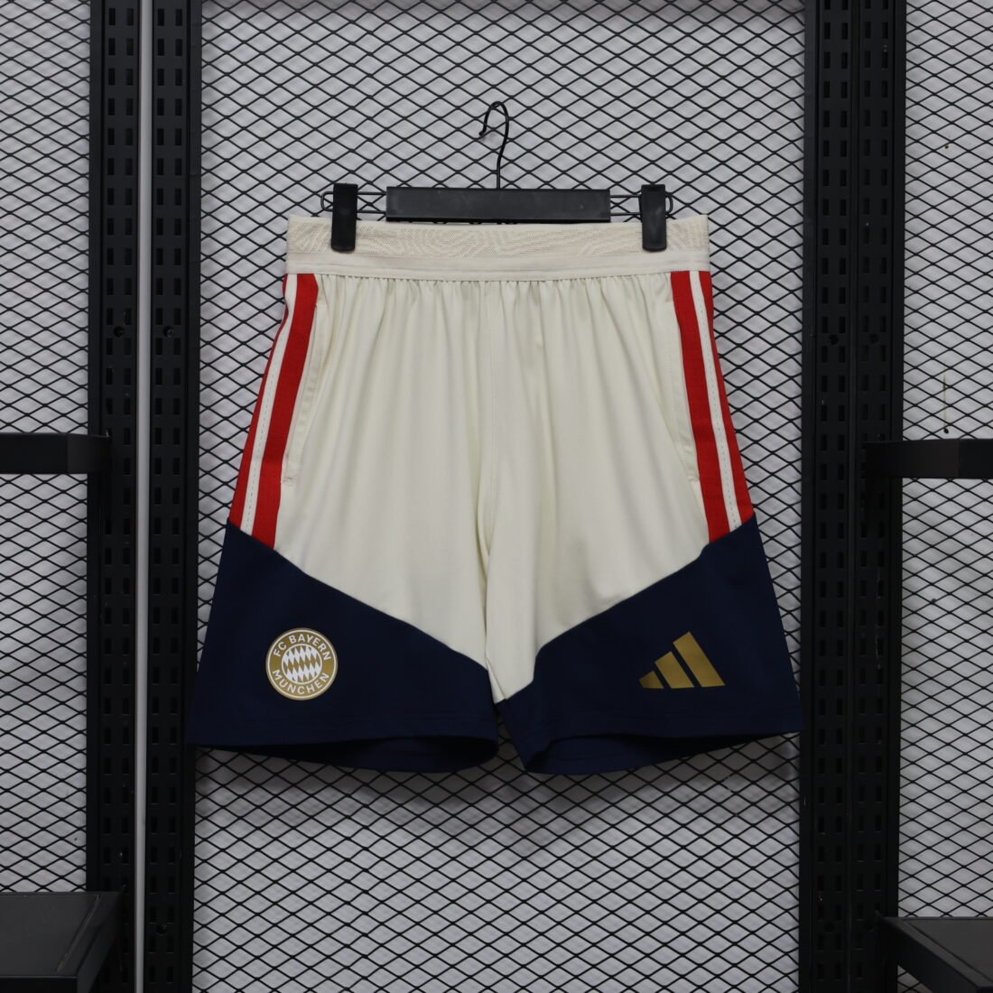 (26/27) Bayern Munich Shorts S-3XL 16