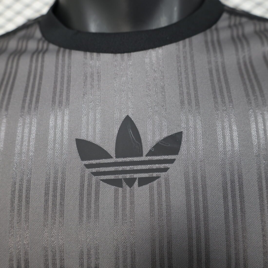 Jacquard Trefoil | álbum | shop NO.123 | Store 5