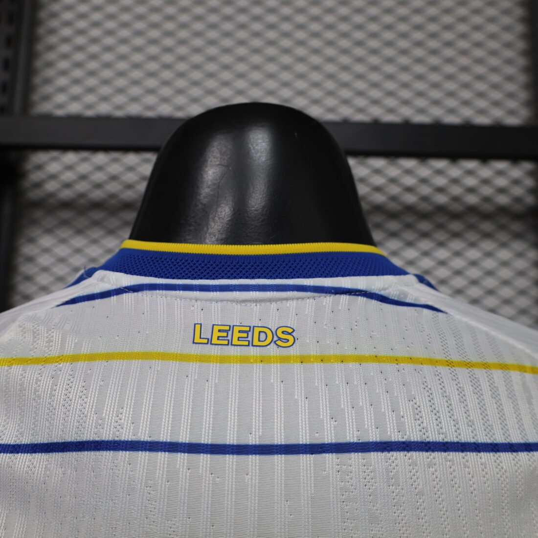 (26/27) Leeds United boss S-2XL álbum shop NO.123 Store 1