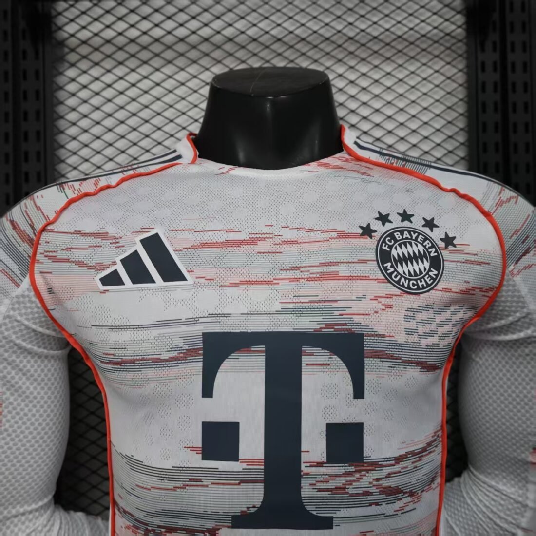 Player: Bayern Hicks Long Sleeve | álbum | shop NO.123 | Store 18