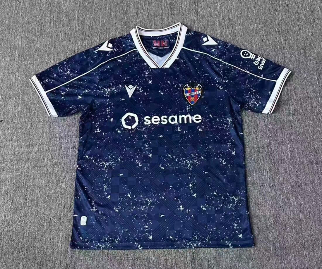 (26/27) Levante Special Edition S To 4XL Álbum 1