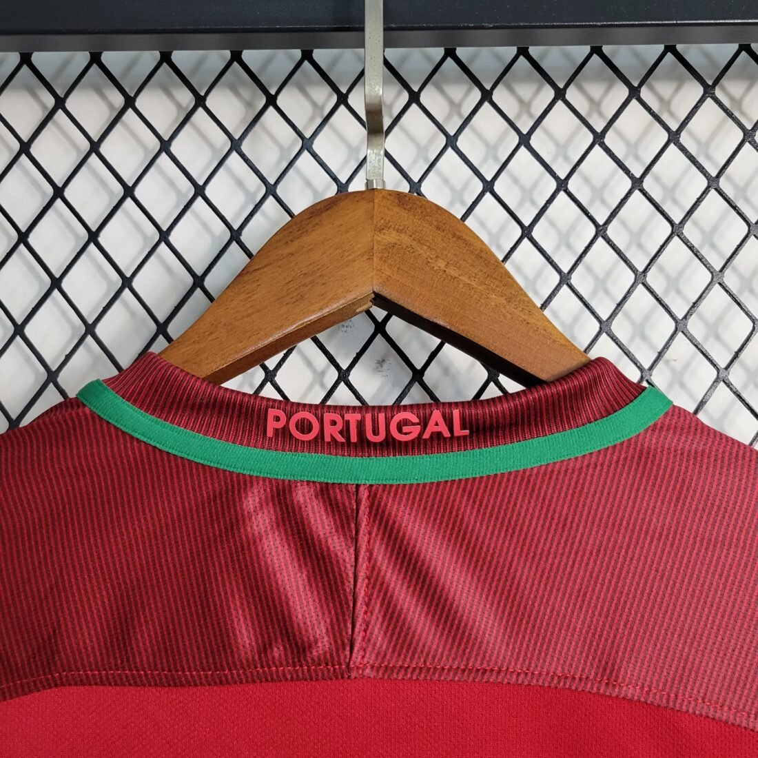 16/17 Portugal Local Manga Larga Retro Version S-2XL 4