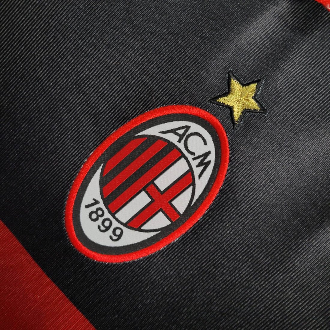 98/99 AC Milan Retro Version S-2XL 17