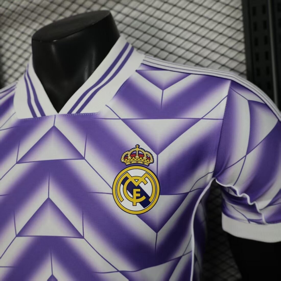 Player: Real Madrid Special Edition Purple | álbum | shop No.123 | Store 14