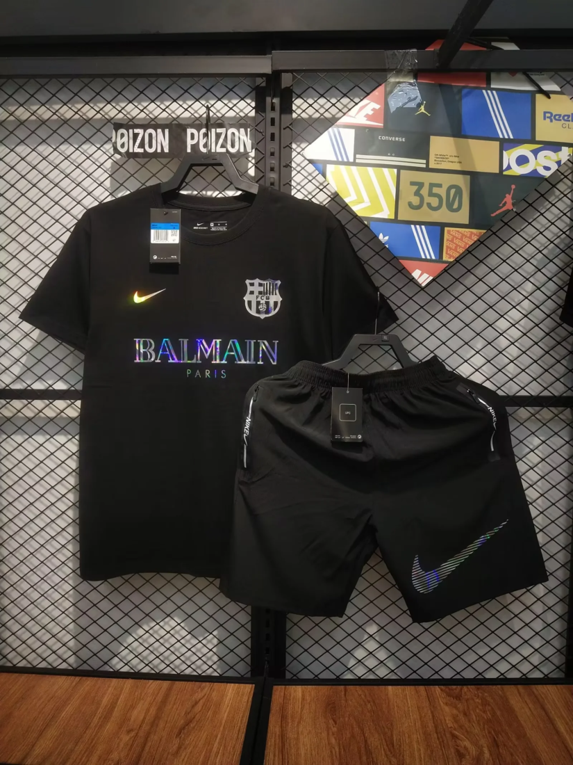 (24/25) Barcelona Joint Edition S-XXL Álbum 4