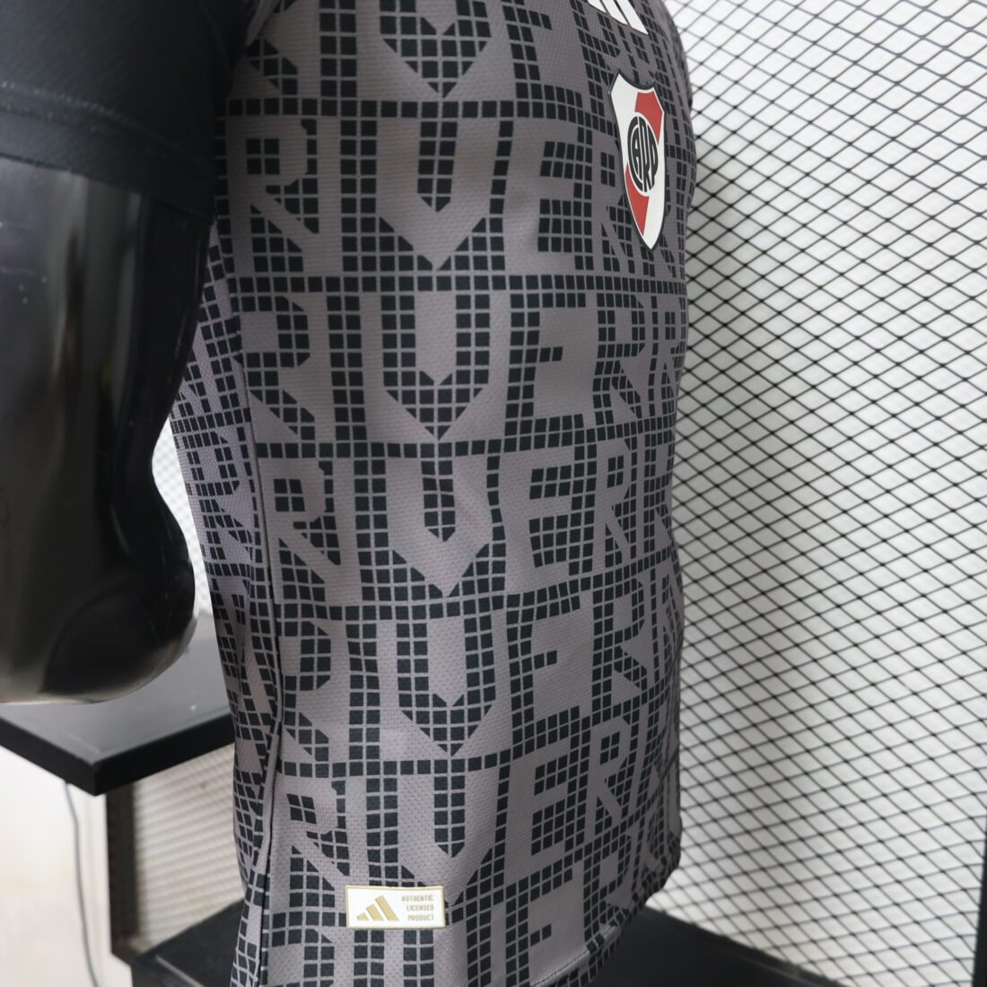 (26/27) Riverbed Special Edition Black S-3XL álbum shop NO.123 Store 10