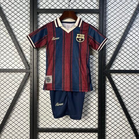 (25/26) Kids Barcelona Special Edition Size: 16-28 Álbum