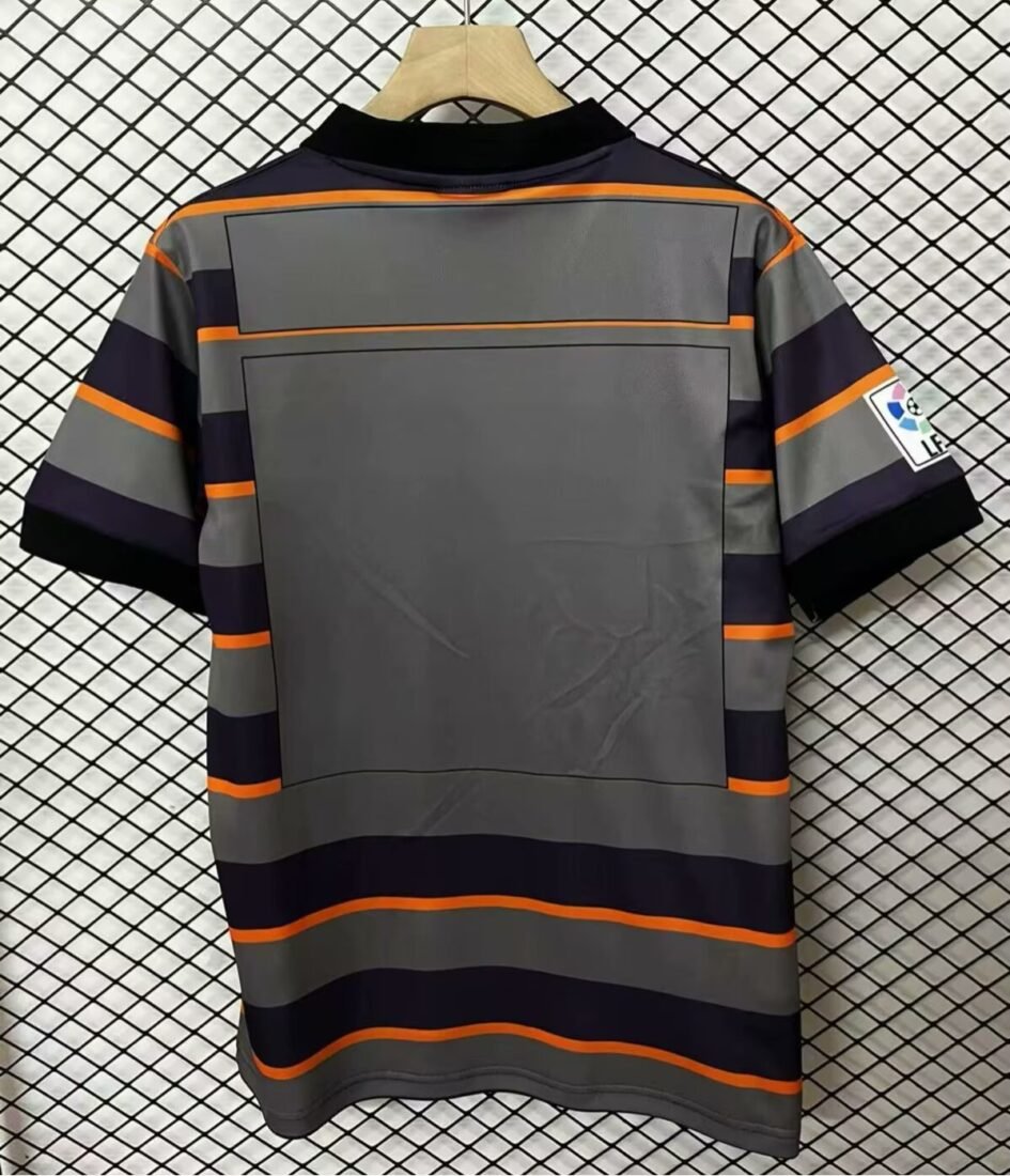 99/00 Valencia Away 2