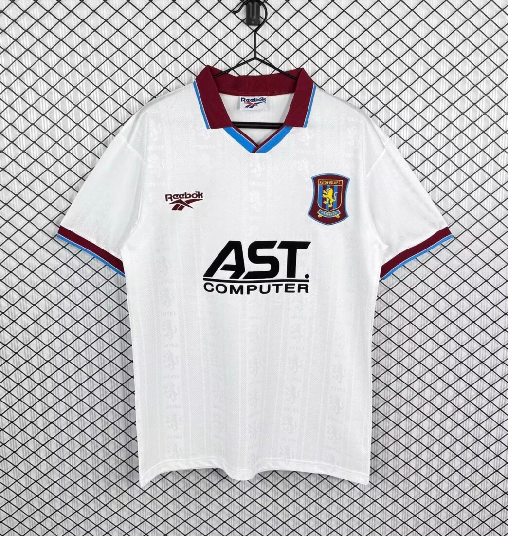 1995/96 Aston Villa Extérieur game in the season 1
